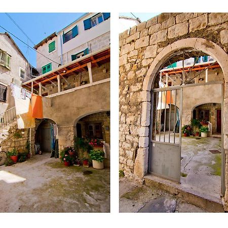 Luxury Old Town Suites Split Exterior photo